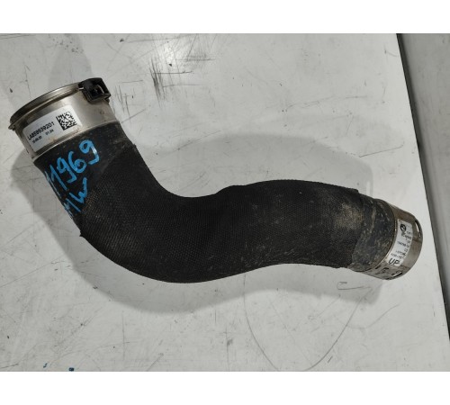 Патрубок интеркулера