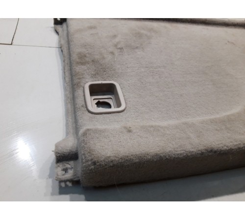 Обшивка крышки багажника (правая)