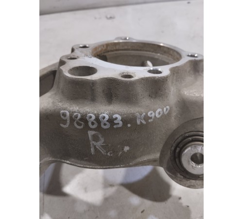 Кулак поворотный(задний правый)