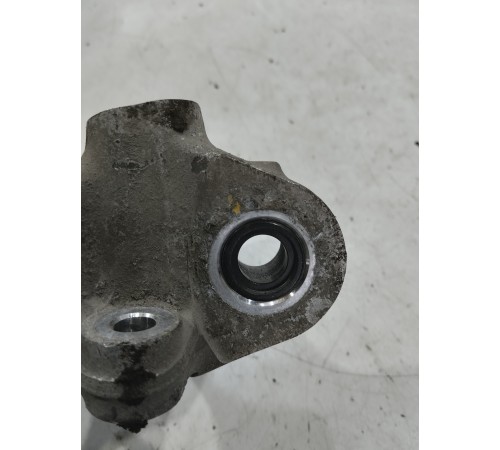 Кулак поворотный(задний правый)