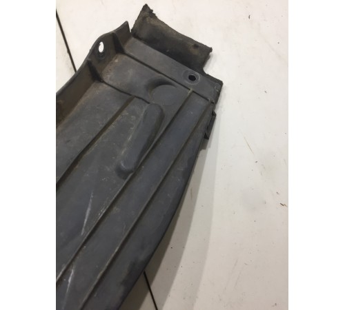 Жабо планка под лобовое стекло перед.