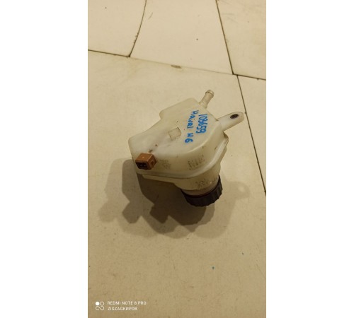 Бачок главного тормозного цилиндра