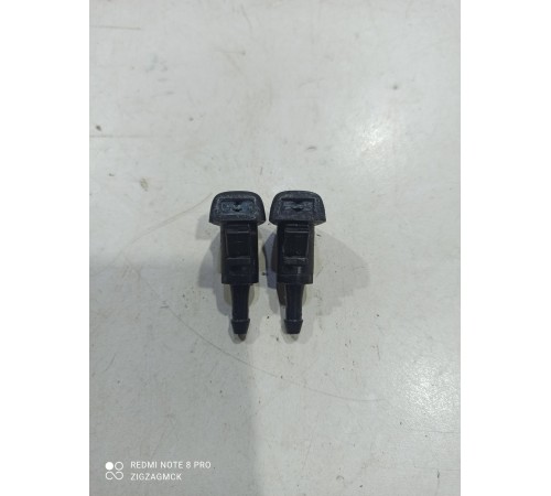 Форсунка омывателя лобового стекла