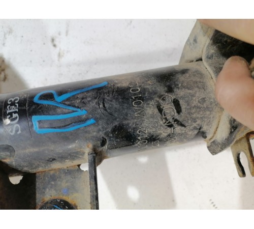 Амортизатор в сборе передний правый