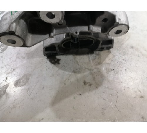 Подушка, опора КПП