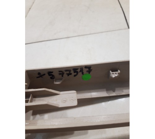 Накладка салазок сиденья