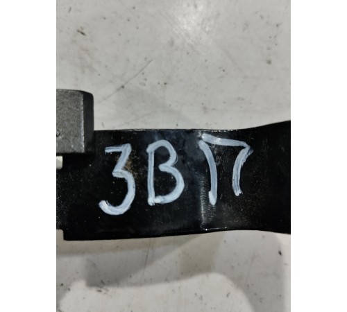 Петля двери(задняя правая верхняя)