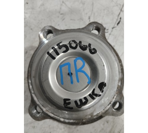 Ступица передняя правая