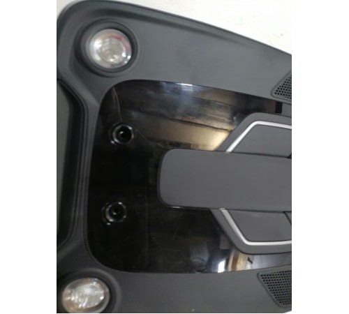 Плафон освещения салона