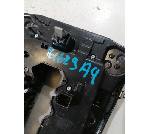 Плафон освещения салона