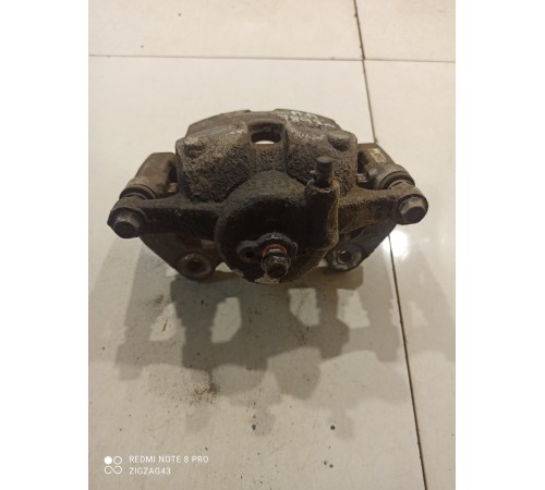 Суппорт (передний, правый)