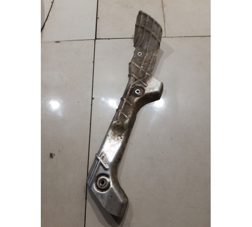 Теплоизоляционный экран рулевой рейки