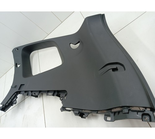 Обшивка багажника верхняя правая