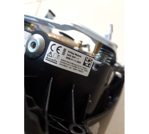 Подушка безопасности водителя