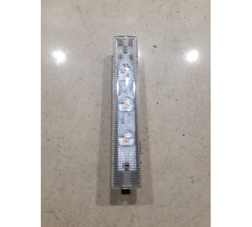 Плафон (лампа) внутреннего освещения