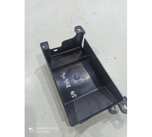 Накладка (пластик) салона, крышка