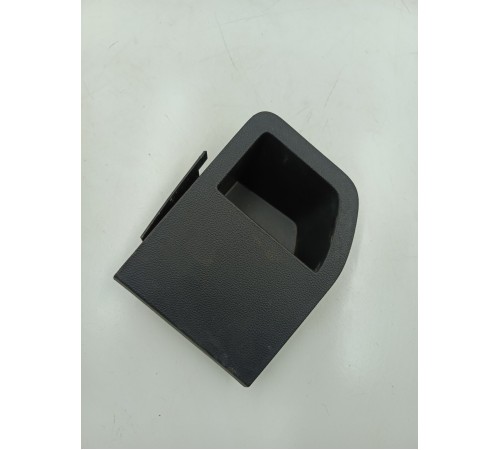 Накладка крышки предохранителей салона