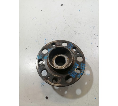 Ступица передняя правая