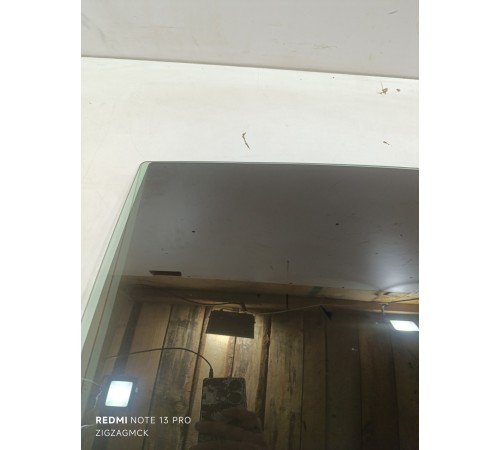 Стекло двери заднее левое