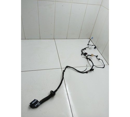 Электропроводка двери передняя левая