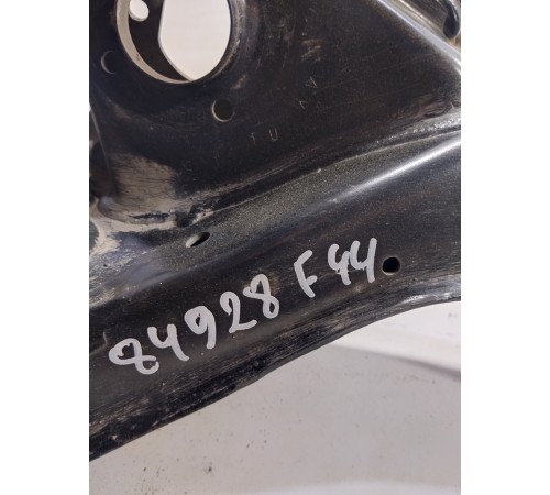 Кулак поворотный(задний правый)