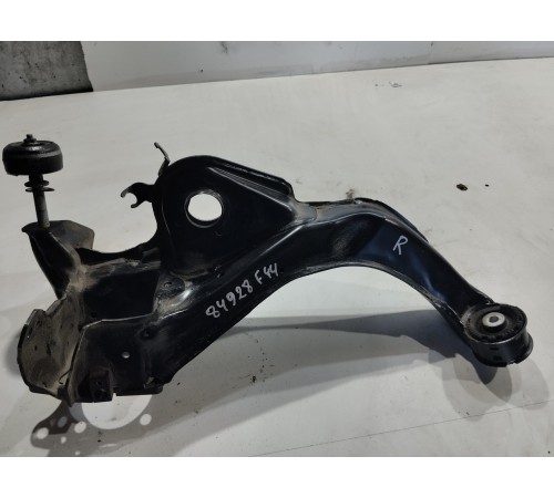 Кулак поворотный(задний правый)