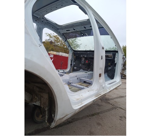 Порог со стойкой правый