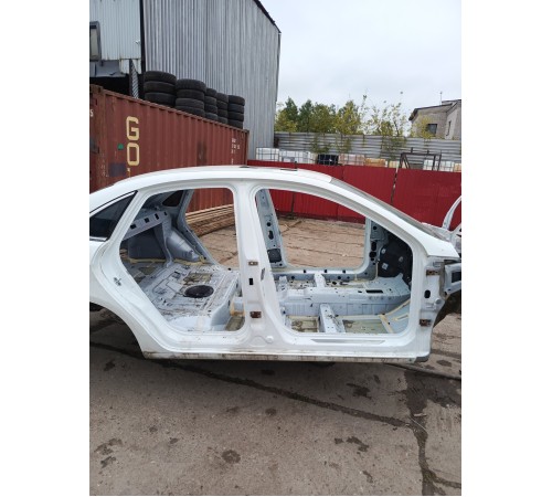 Порог со стойкой правый