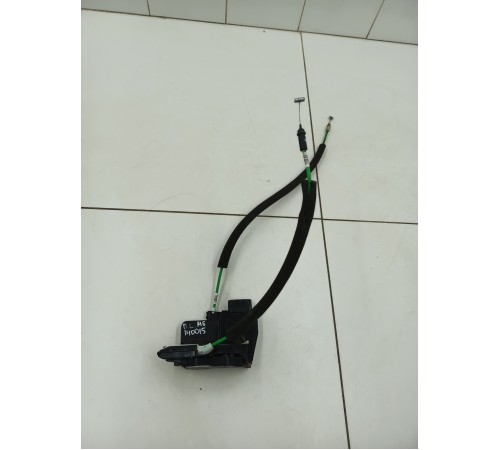 Замок двери передний левый