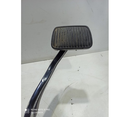 Педаль тормоза