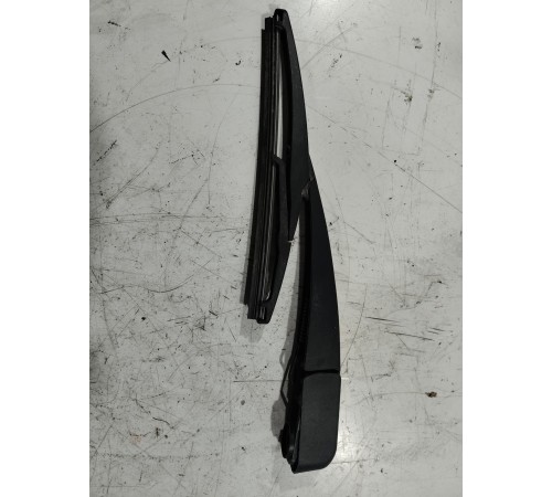 Поводок стеклоочистителя задний