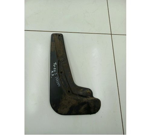 Брызговик задний левый