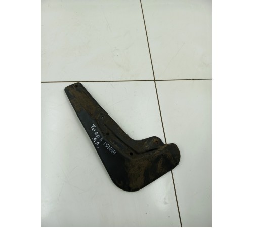 Брызговик задний левый