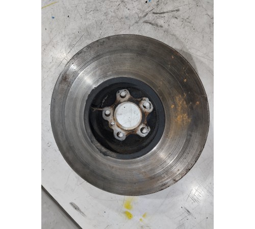 Тормозной диск передний правый