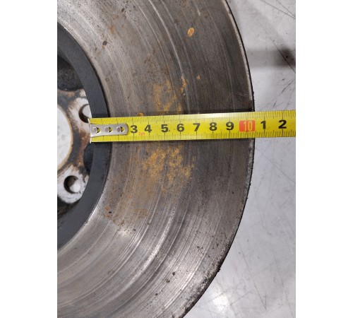 Тормозной диск передний правый