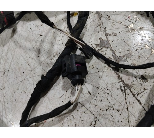 Электропроводка двери задняя левая