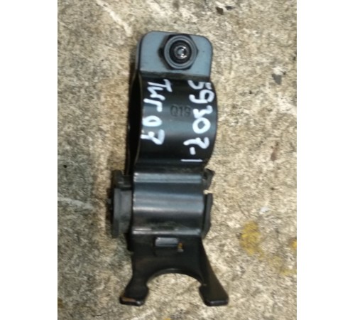 Кронштейн трубки кондиционера