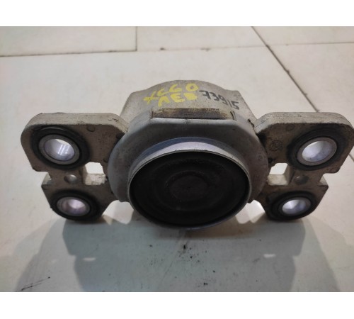 Подушка крепления двигателя левая