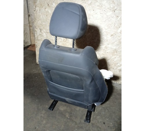 Сиденье переднее правое