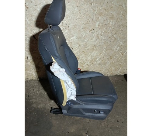 Сиденье переднее правое