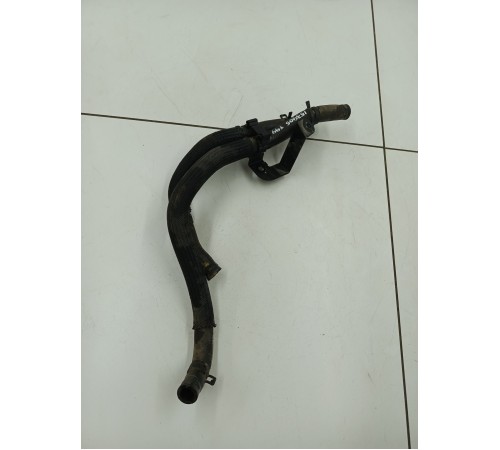 Патрубок системы охлаждения