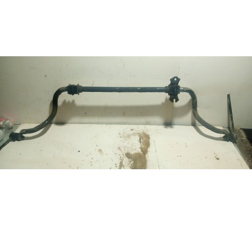 Стабилизатор передний