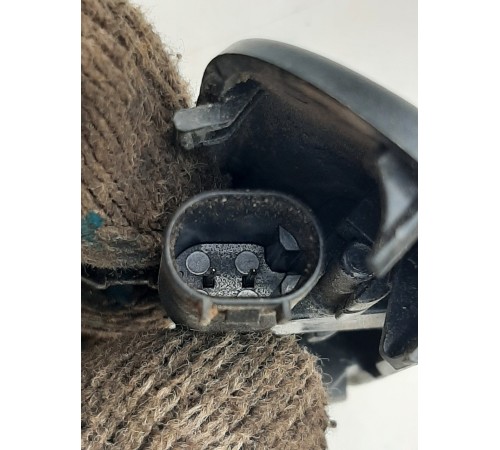 Форсунка омывателя лобового стекла правая