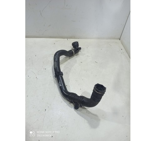 Патрубок системы охлаждения