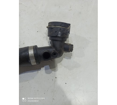 Патрубок системы охлаждения