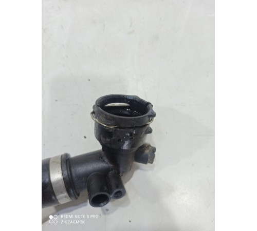 Патрубок системы охлаждения