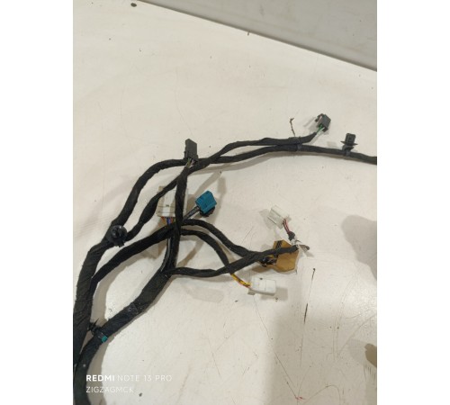 Электропроводка двери передняя левая