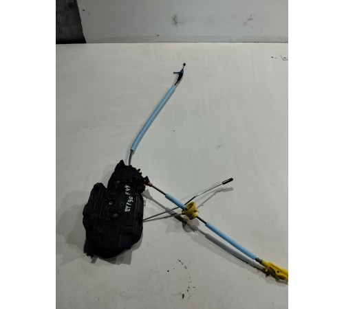 Замок двери (задний левый)