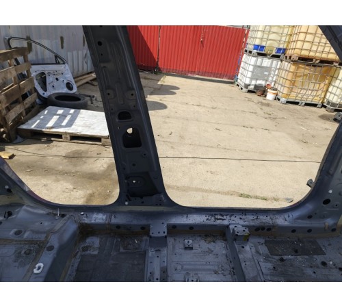 Порог со стойкой левый