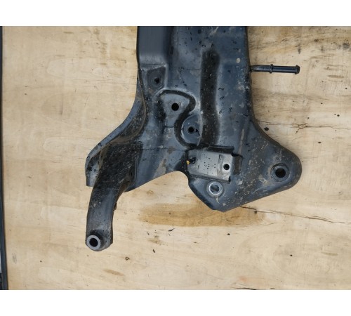 Балка подвески (подрамник) передняя